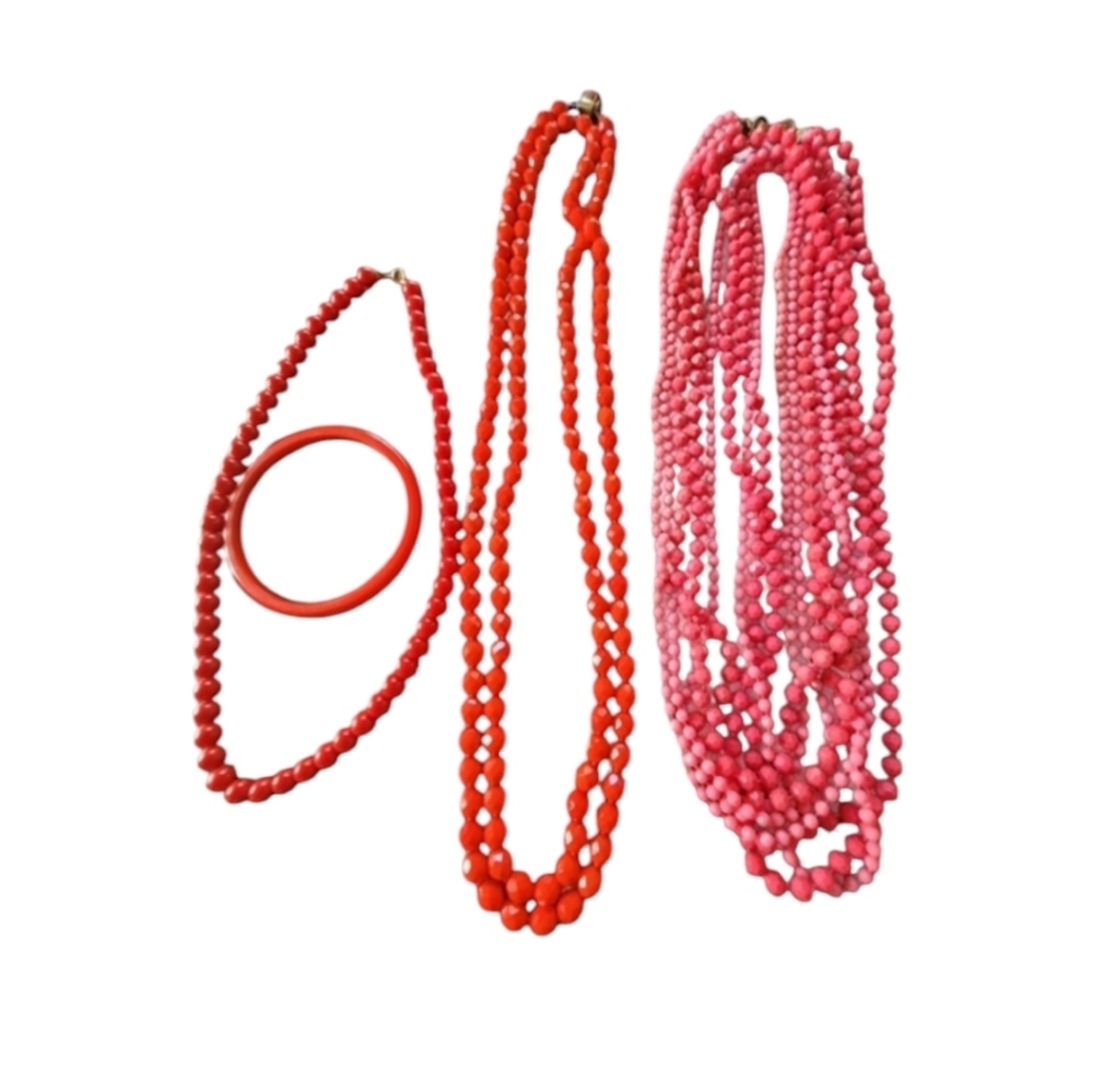70s and 80s Red and Pink Beaded Rosette Plastic Resin Necklaces and Bracelet Set